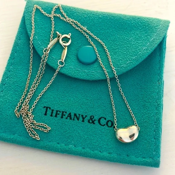 Elsa peretti best sale bean design pendant